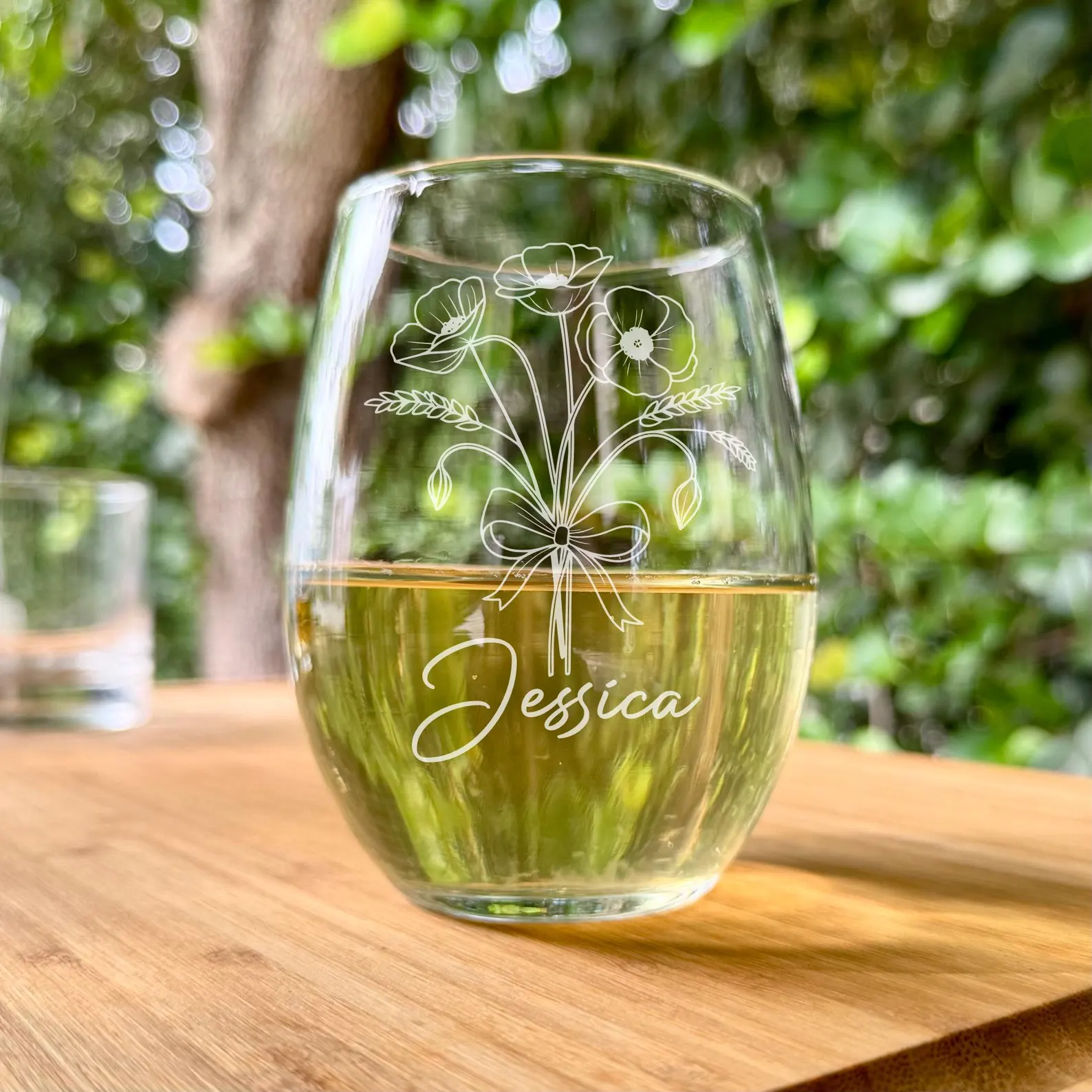 Custom Poppy Flower Bouquet Engraved Wine Glass–Elegant Floral Personalized Gift for Her, Mom, Wife, Birthday, Mother’s Day, Custom Design
