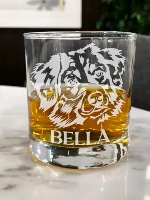 Custom AUSTRALIAN SHEPHERD Glass Gift ENGRAVED Dog Mom Gift Dog Dad Gift Dog Memorial Etched Glass New Pet Dog Birthday Homewarming Gift