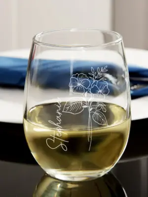 Mother's Day Gift Birth Flower Engraved Wine Glass Bridesmaid Proposal Personalized Gift for Mom Floral Personalized Glass for Her