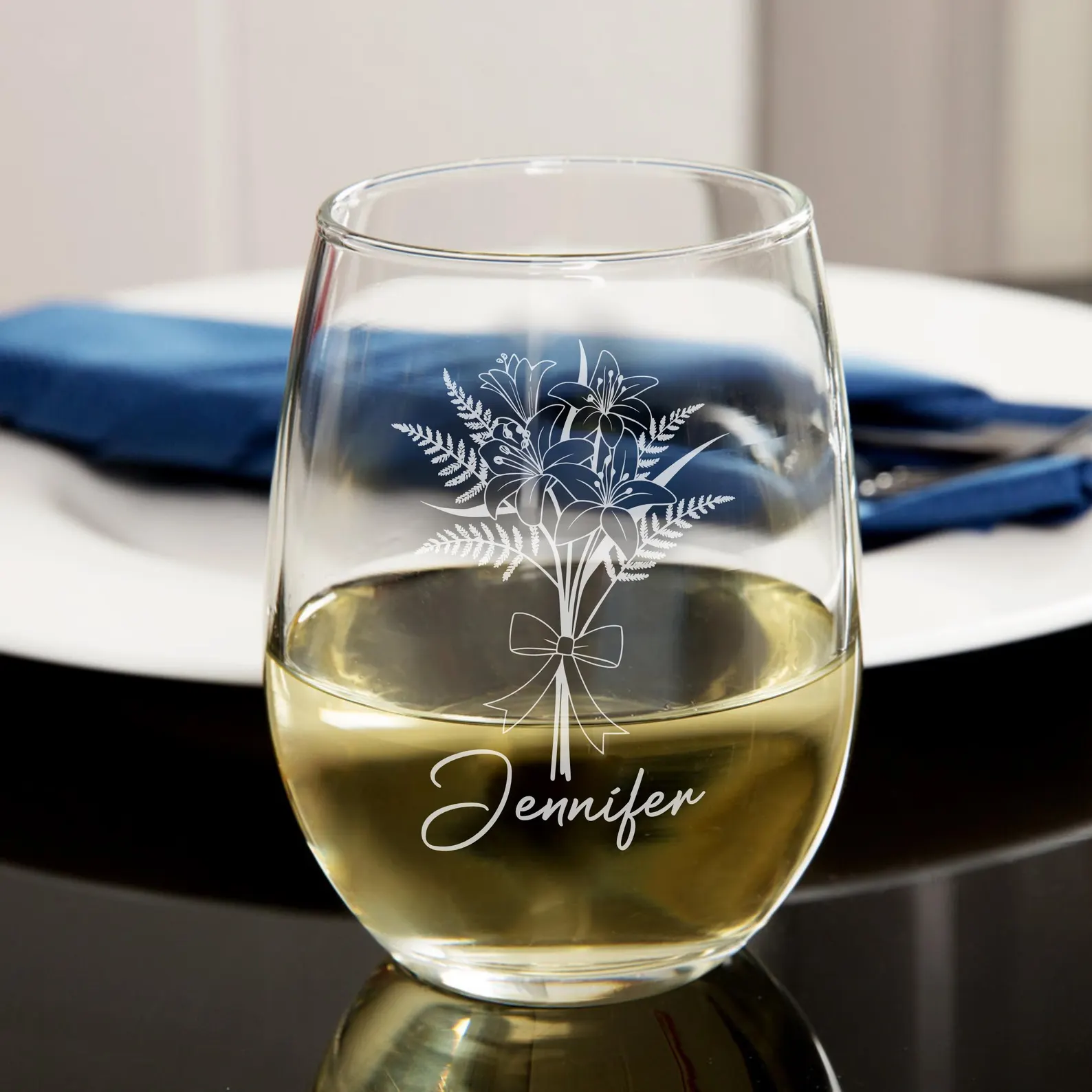 Personalized Engraved Lily Stemless Wine Glass Elegant Floral Etched Gift for Her Mom Wife Birthday, Mother’s Day Custom Lily Bouquet Design