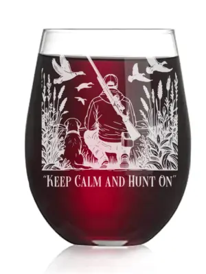 Engraved Hunting Glass – Custom Wine, Whiskey, or Beer Pint with Personalized Names, Dates or quotes of your liking Gift for Outdoors Lovers