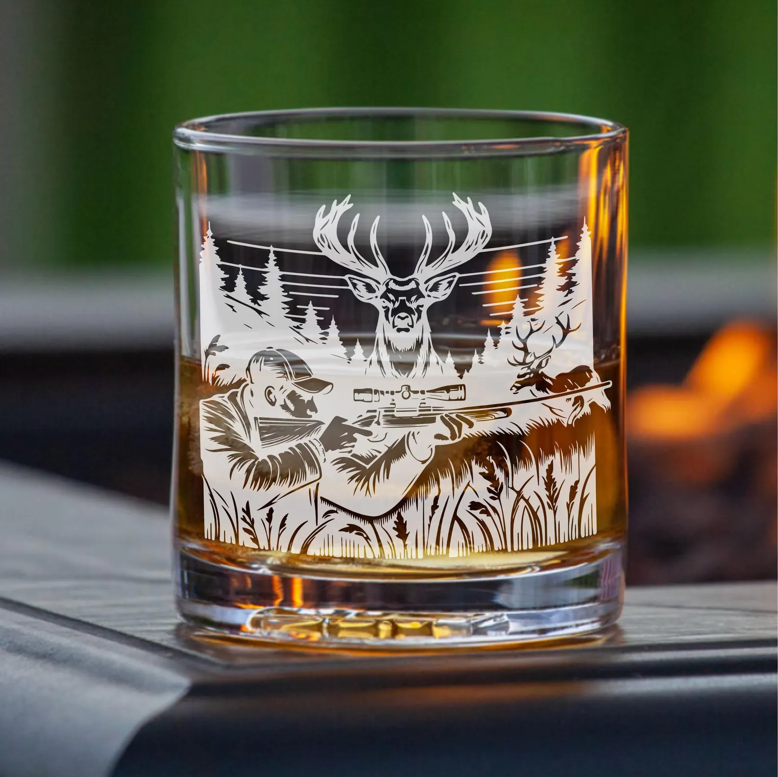 Hunting Engraved Glass – Custom Wine, Whiskey, or Beer Pint with Personalized Names, Dates or quotes of your liking Gift for Outdoors Lovers