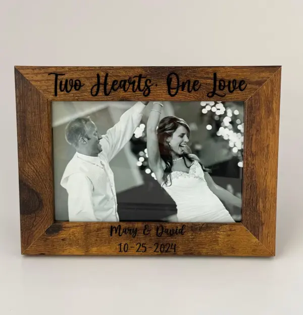 PERSONALIZED Picture Frame ENGRAVED Rustic Wood Custom Frame Photo 4x6, 5x7, 8x10 Wedding Engagement Family Gift Newborn Baby Shower Gift